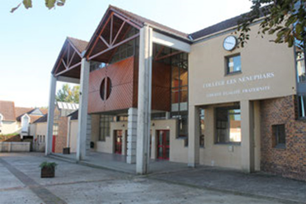 Mairie de Longnes - Enfance Jeunesse - Ecoles Cantine